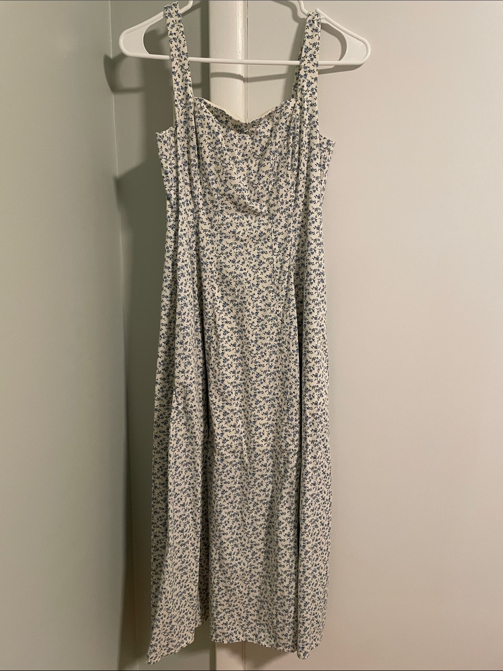 Abercrombie & Fitch White Maxi Dress with Blue Ditsy Floral